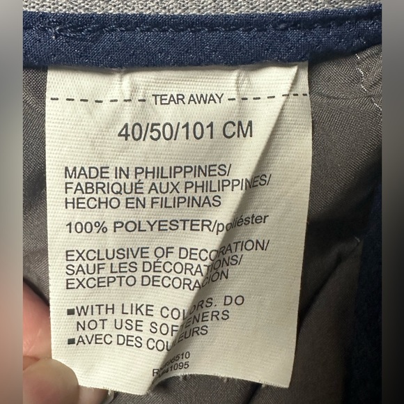 Under Armour HeatGear Golf Men's Shorts. Size 40 - Picture 13 of 13